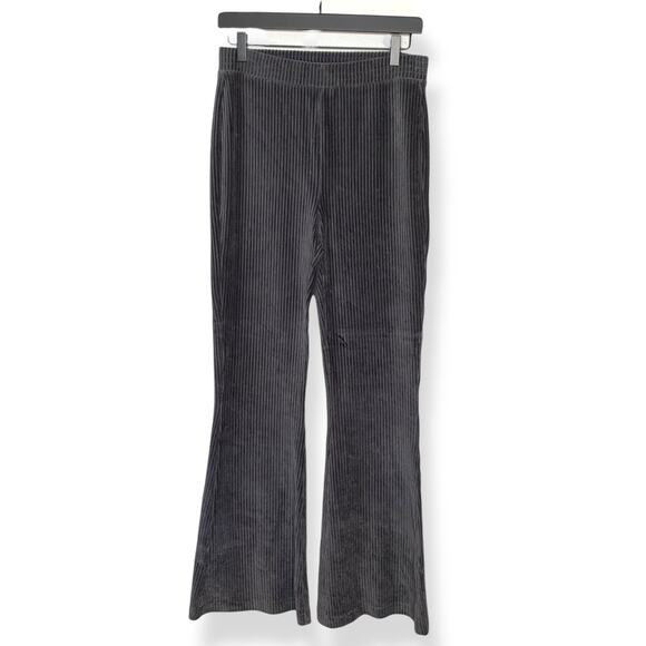 Aerie women's gray Groove On ribbed velour flare pants Medium - Picture 3 of 13